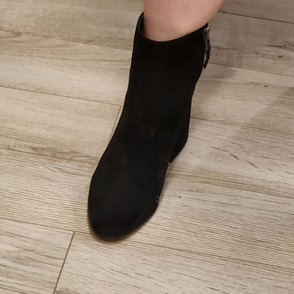 NWOB Sam Edelman Suede Booties - Picture 11 of 12